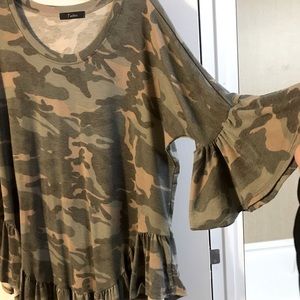 Camo long too with decorative detail on the trim and the sleeves.